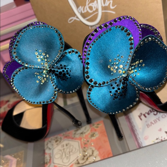 Christian louboutin heels - Picture 4 of 9